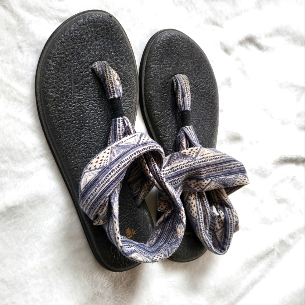 Sanuk fabric strap sandal blue gray pattern women's size 8